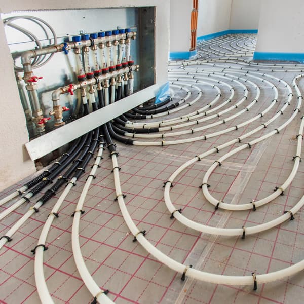 Instalación de calefacción de suelo radiante en Rianxo